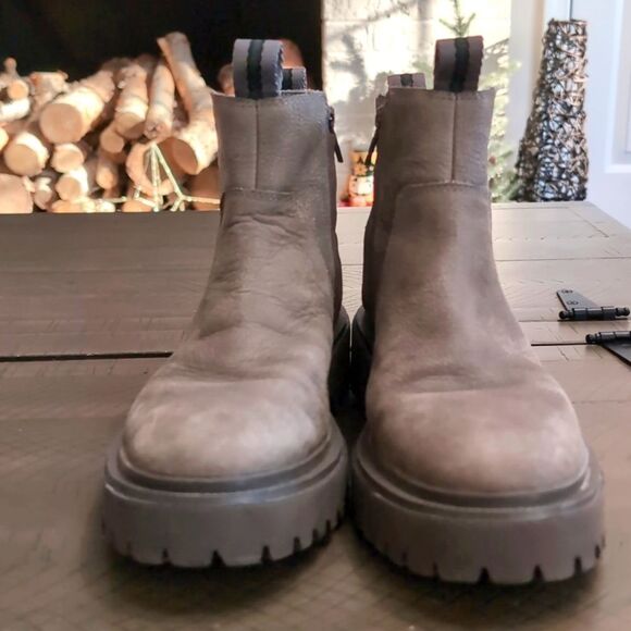 Madewell Calvin Lug Commuter Nubuk Coastal Granite Gray Leather Ankle Boots Sz 8 - Picture 7 of 13